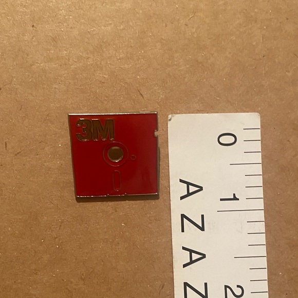 3M Red Floppy Disk Square Pin Vintage Rare - Picture 2 of 7